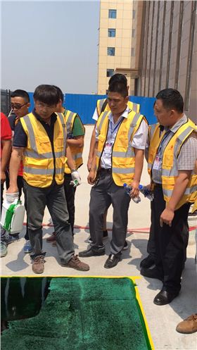 張總正在講解 張總正在講解