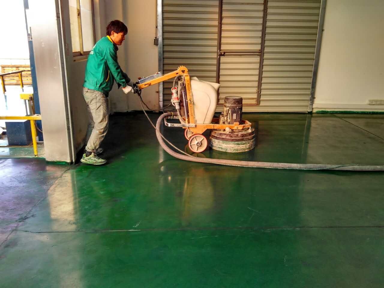 著色處理后 混凝土著色劑