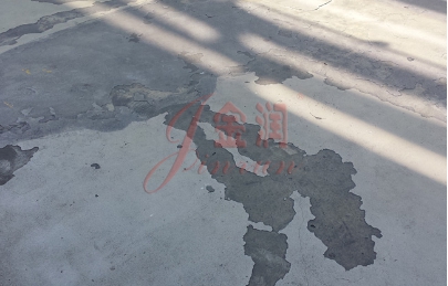 環氧地坪使用三個月后破裂 環氧地坪使用三個月后破裂