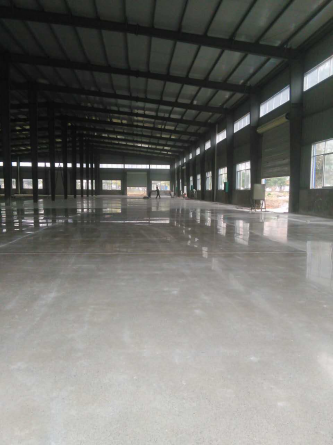 地面起砂處理過后,亮麗如新 地面起砂處理過后,亮麗如新